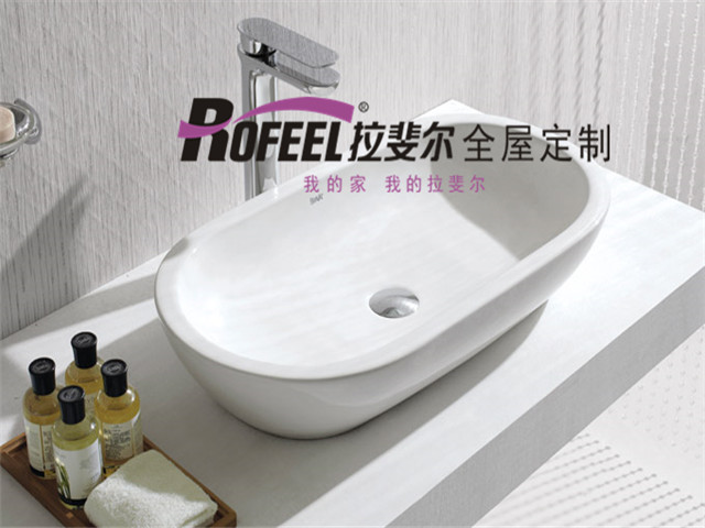 拉斐爾全屋定制|衛(wèi)生間裝修應(yīng)該注意的幾個(gè)問題，快進(jìn)來(lái)看看！